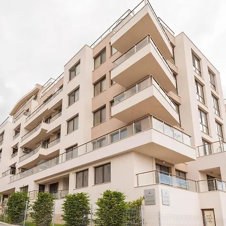 One Bedroom In Amelia Kabakum 아파트 바르나